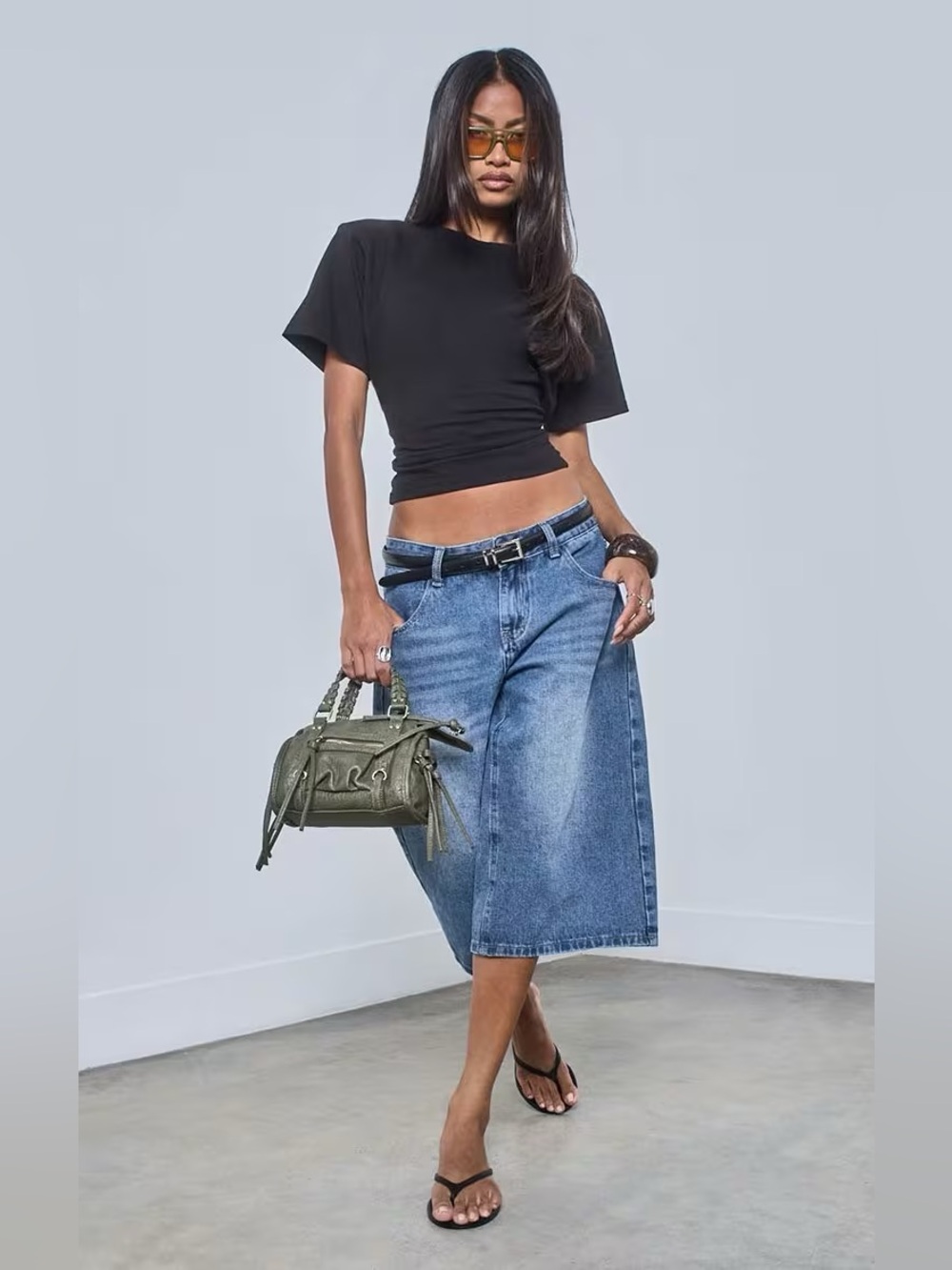 Pilcro Anthropologie Bermuda long shorts soft denim 29